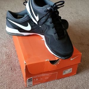 Brand new Nike ladies air sculpt trail 2